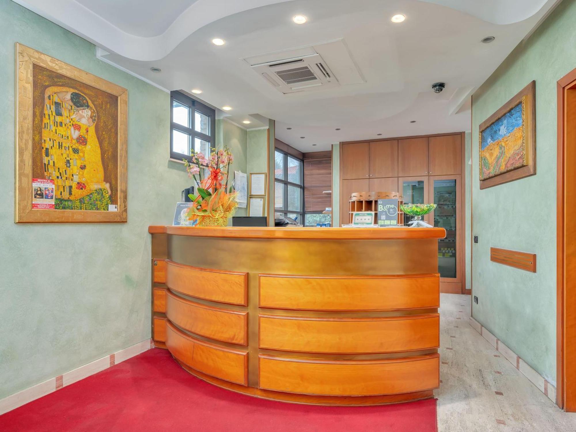 B&B Hotels Hotel Prestige オルナーゴ エクステリア 写真